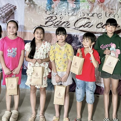 TRUNG THU QUÊ EM CÙNG BẢN CACAO